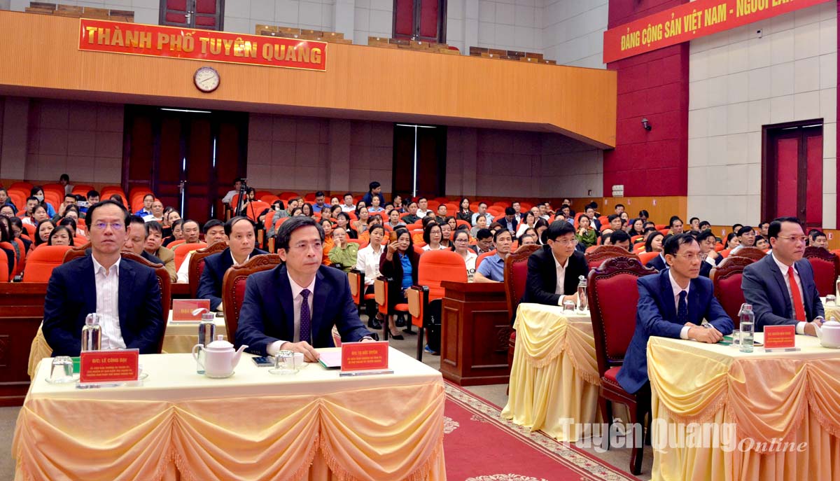 Thành phố Tuyên Quang thi đua hoàn thành vượt mức các chỉ tiêu phát triển kinh tế - xã hội chủ yếu năm 2024